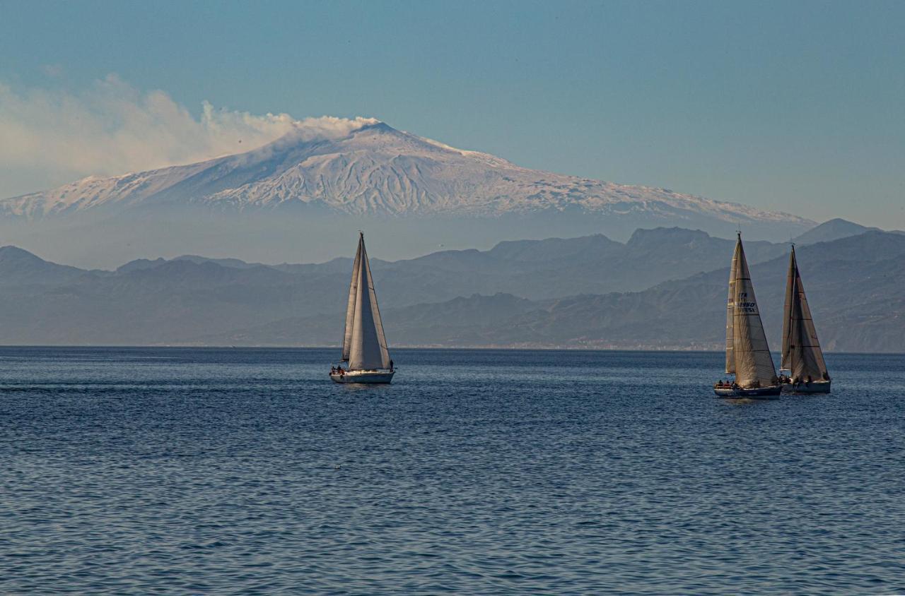 Appartamento La casa di Nausicaa: il mito dell'ospitalità Reggio Calabria Esterno foto